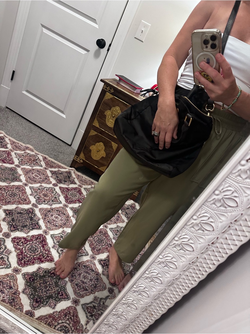 Black Women’s Shoulder Bag - Classic Everyday Carry